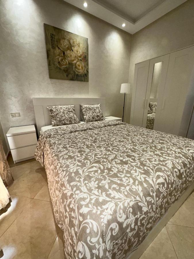 Апартаменти Apparemment De Luxe Бузніка Екстер'єр фото