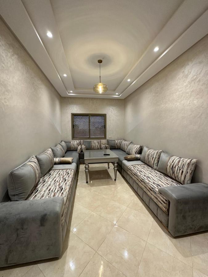 Апартаменти Apparemment De Luxe Бузніка Екстер'єр фото