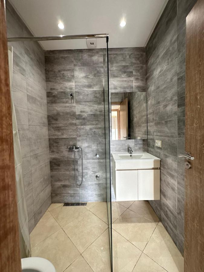 Апартаменти Apparemment De Luxe Бузніка Екстер'єр фото